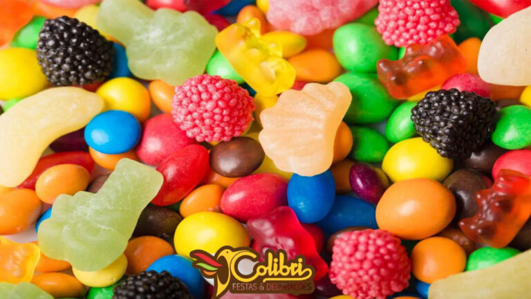 Diversos tipos de doces coloridos e gelatinosos
